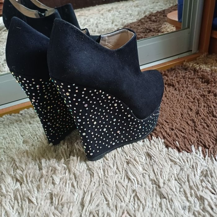 Damen Nubuk Stiefeletten Schwarz 37