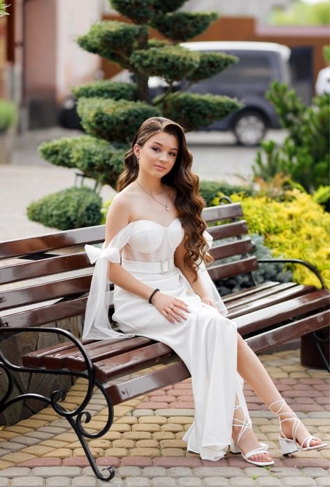 Femme Robe de Soirée Blanche Satin
