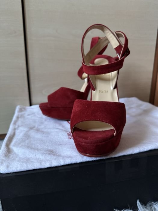 Femme Christian Louboutin Talons Rouge Suède 37