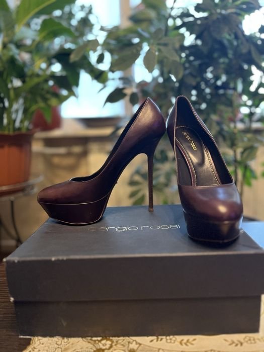 Women Sergio Rossi Heels Burgundy Leather 39
