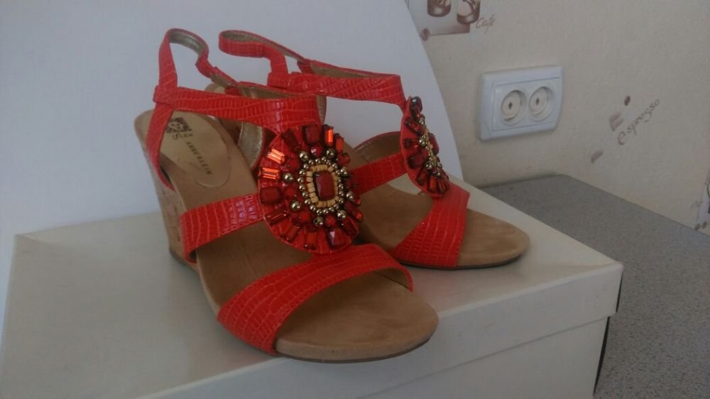 Femme Anne Klein Sandales 38 (US 7.5)