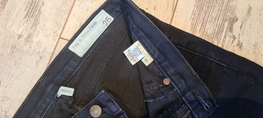 Женские rag&bone Джинсы Темно-синие 25