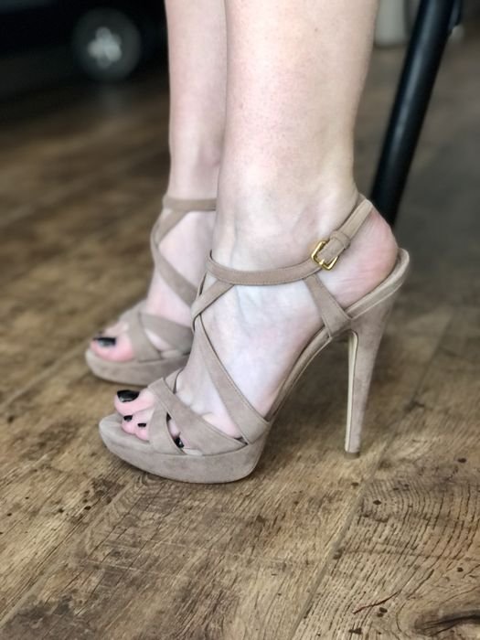 Женские Miu Miu Босоножки Бежевые Замша 40