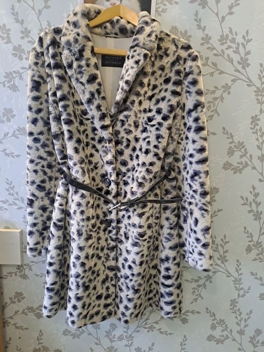 Donna Betty Barclay Cappotto in Pelliccia