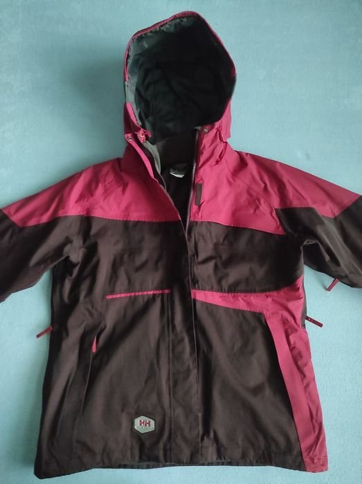 Женская Helly Hansen Куртка Чёрная Неизвестный М