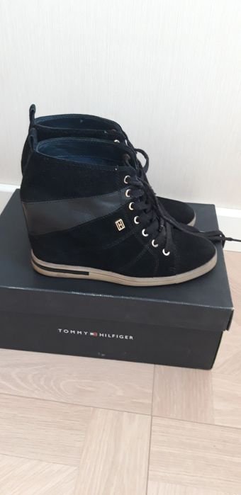 Women Tommy Hilfiger Boots Black 38