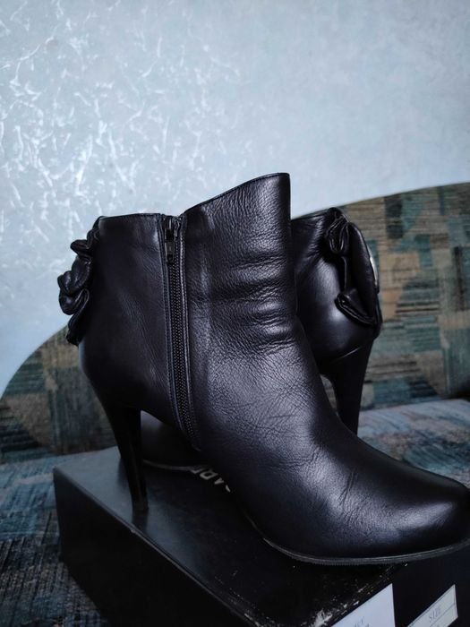 Женские Renato Angi Ботильоны Чёрные Кожа 40