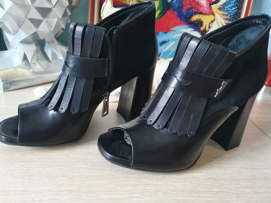 Женские Loriblu Ботильоны Чёрные Кожа 39