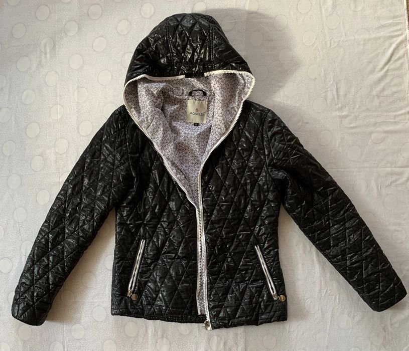 Женская Moncler Куртка Чёрная 44