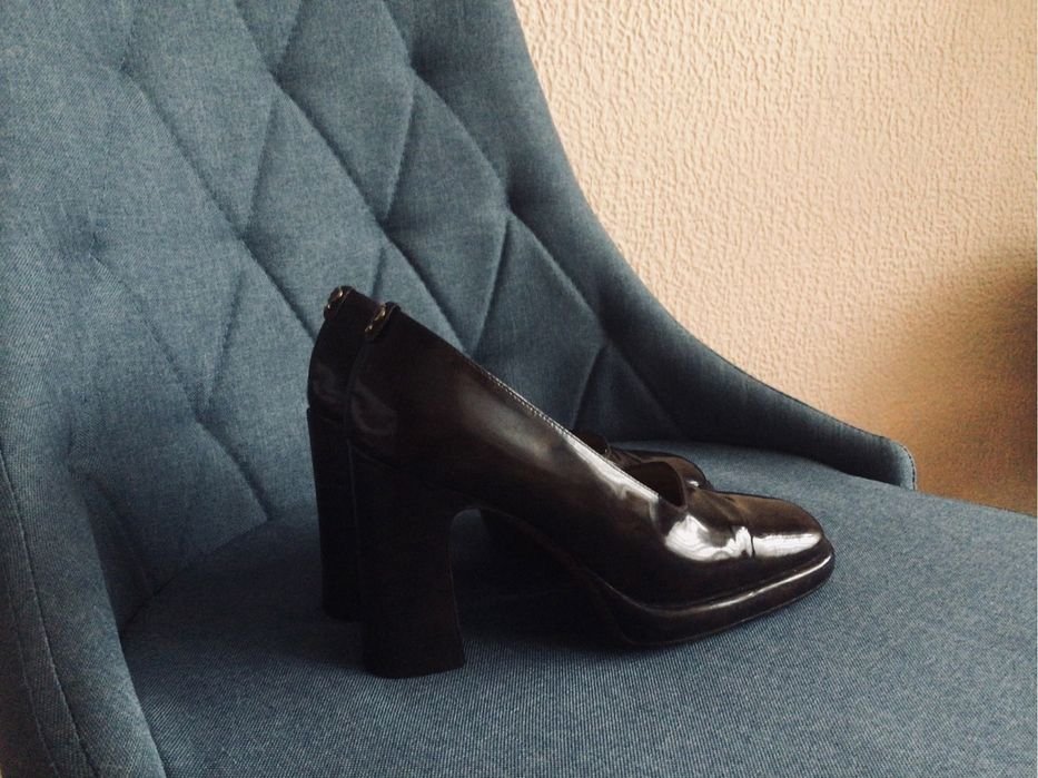 Женские Pollini Туфли Коричневый Натуральная кожа