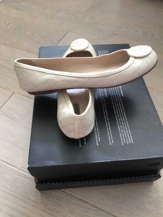 Женские Bottega Veneta Балетки Белые 36