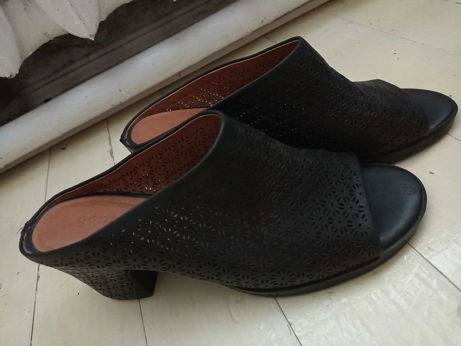 Women Kenneth Cole Sandals Brown Leather 38