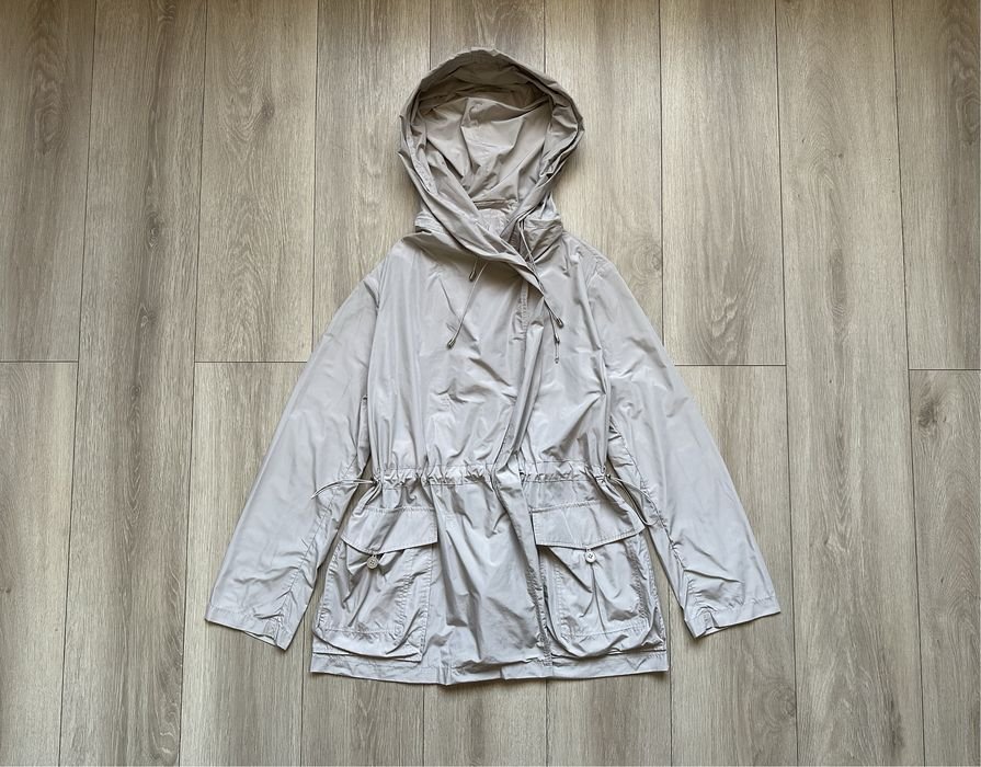 Женская Armani Collezioni Ветровка Бежевый 36