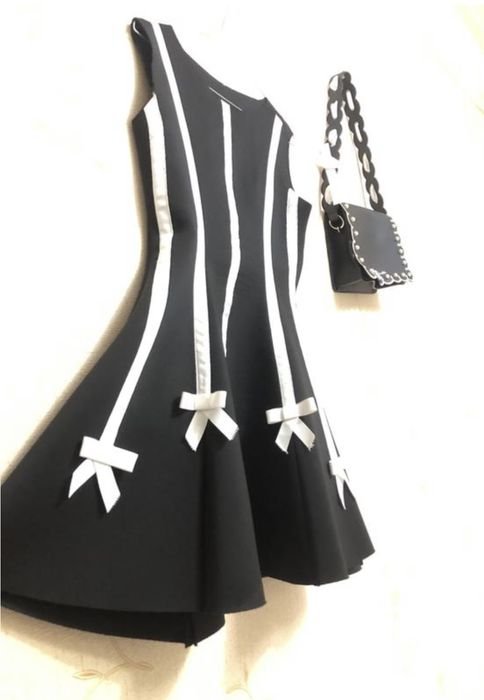 Женское Платье Чёрное 38