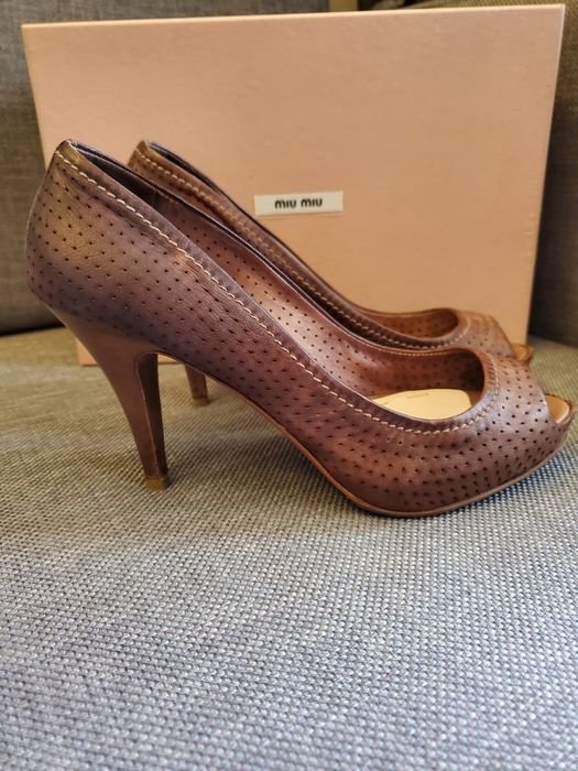 Miu Miu Туфли Бежевые 37