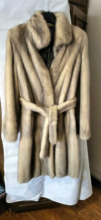 Femme MIDO International Manteau en Fourrure