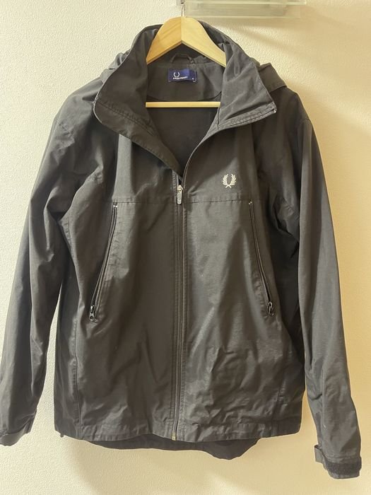 Мужской Fred Perry Куртка Чёрный 40