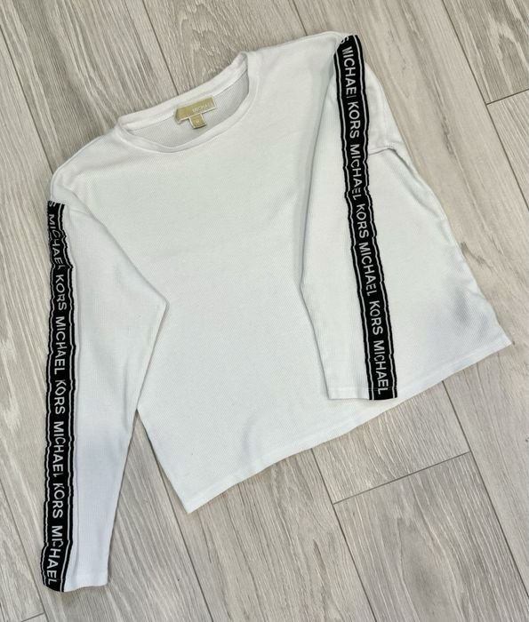 Женская Michael Kors Светер Светлый  M