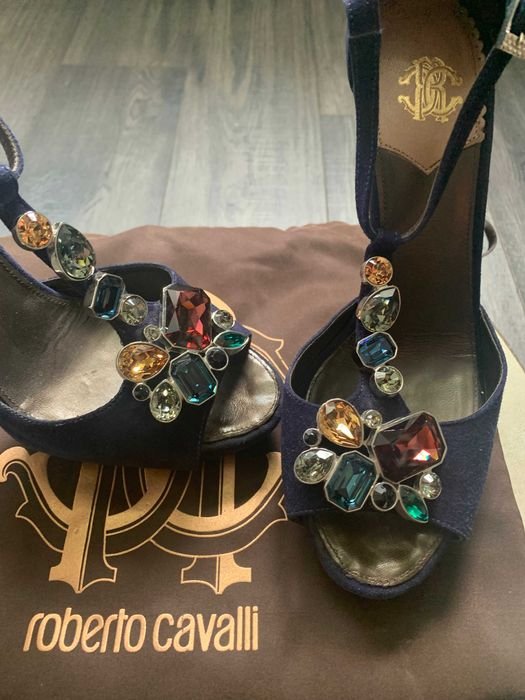 Donna Roberto Cavalli Tacchi 37