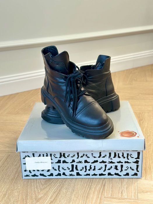 Women Welfare Boots Black Leather 37