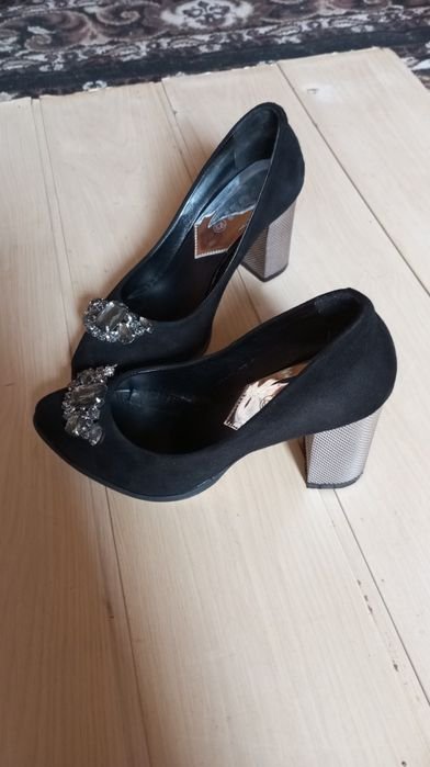 Women Heels Black Suede 37