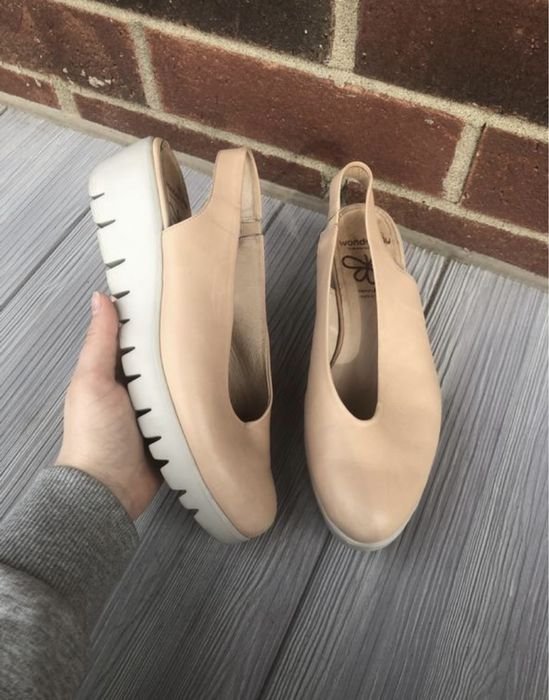 Женские Wonders Босоножки Бежевый Кожа 39