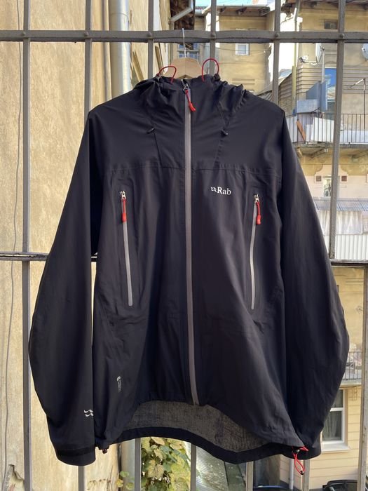 Herren Rab Charge Jacket Schwarz 40