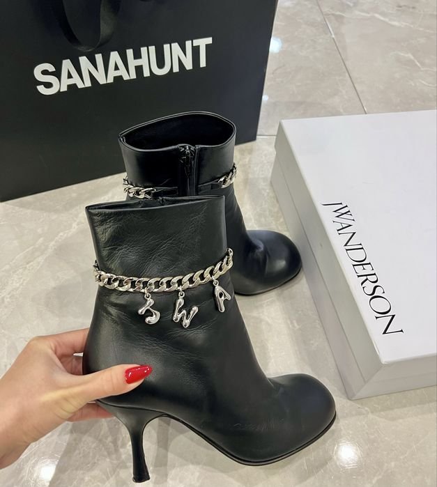 Women JW Anderson Boots Black