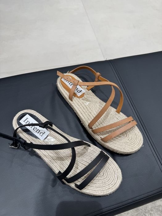 Женские MaxMara Босоножки Чёрные 38