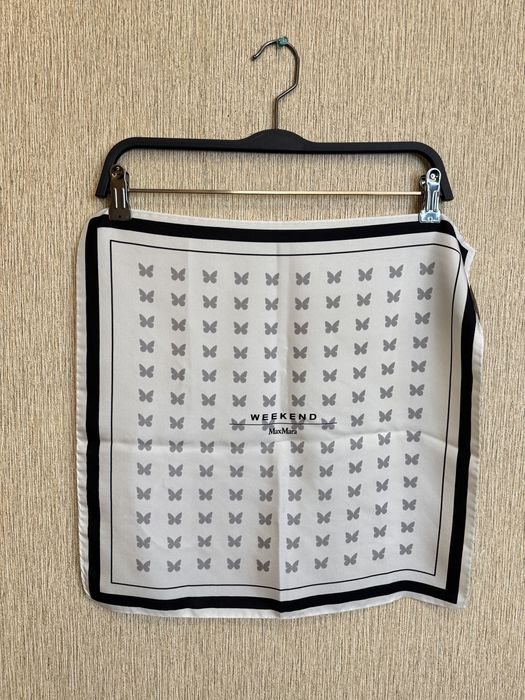 Унисекс Max Mara Шарф Шелк 44x44