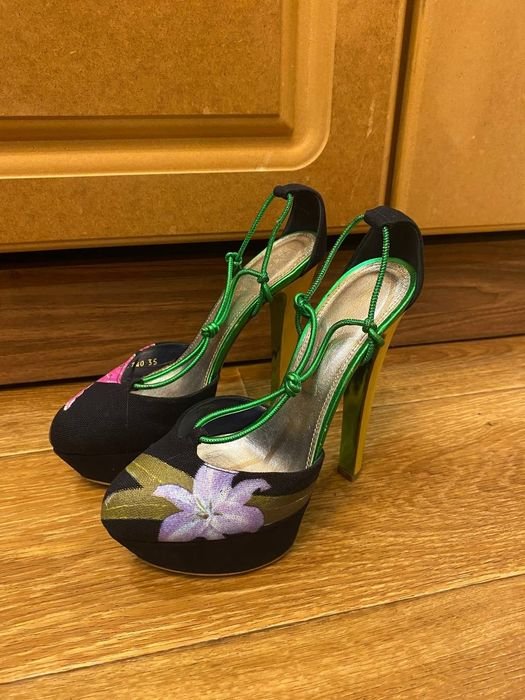 Женские Sergio Rossi Босоножки Другой Другой 35