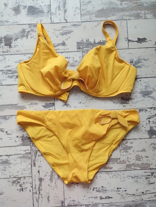 Femme Chantelle Maillot de Bain Jaune M
