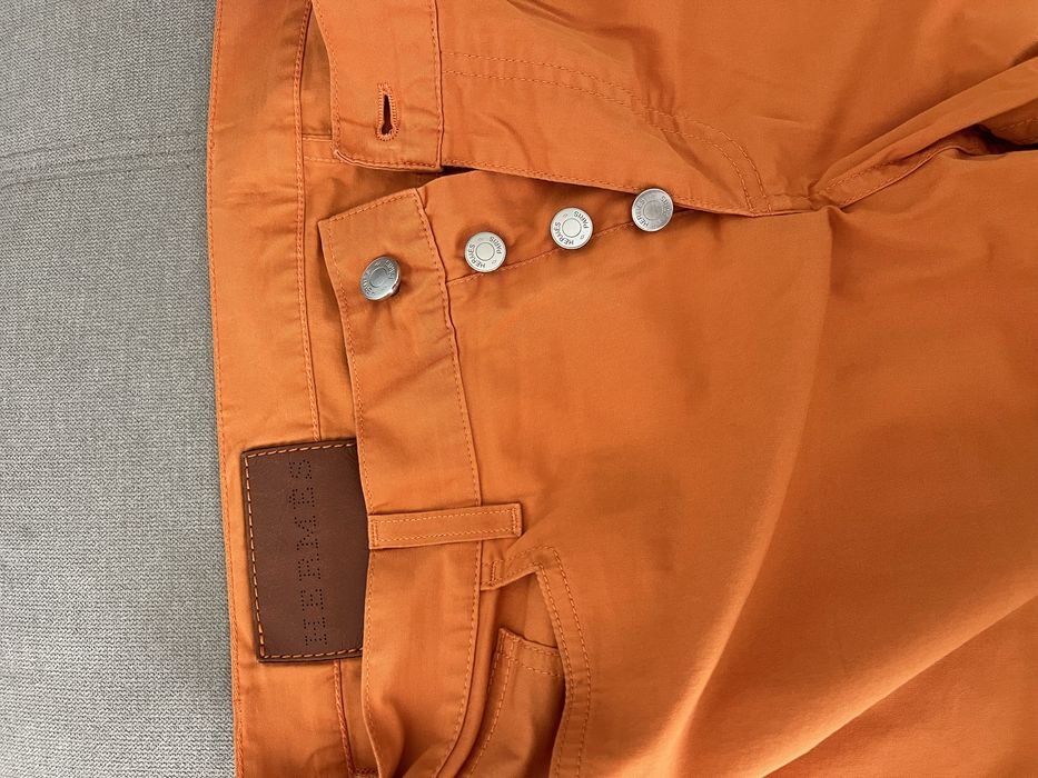 Donna Hermes Jeans