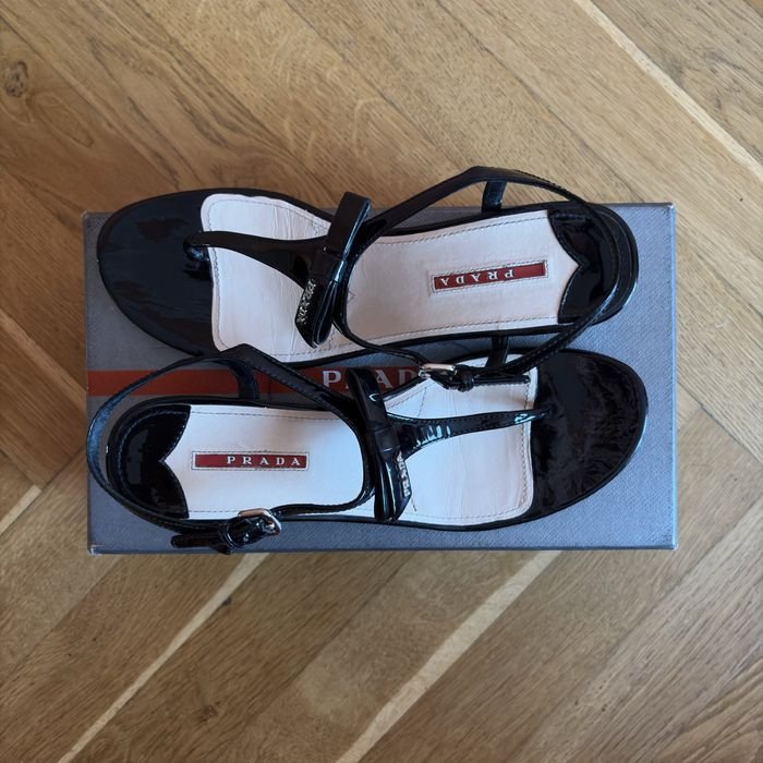 Damen Prada Absätze Schwarz Leder 40
