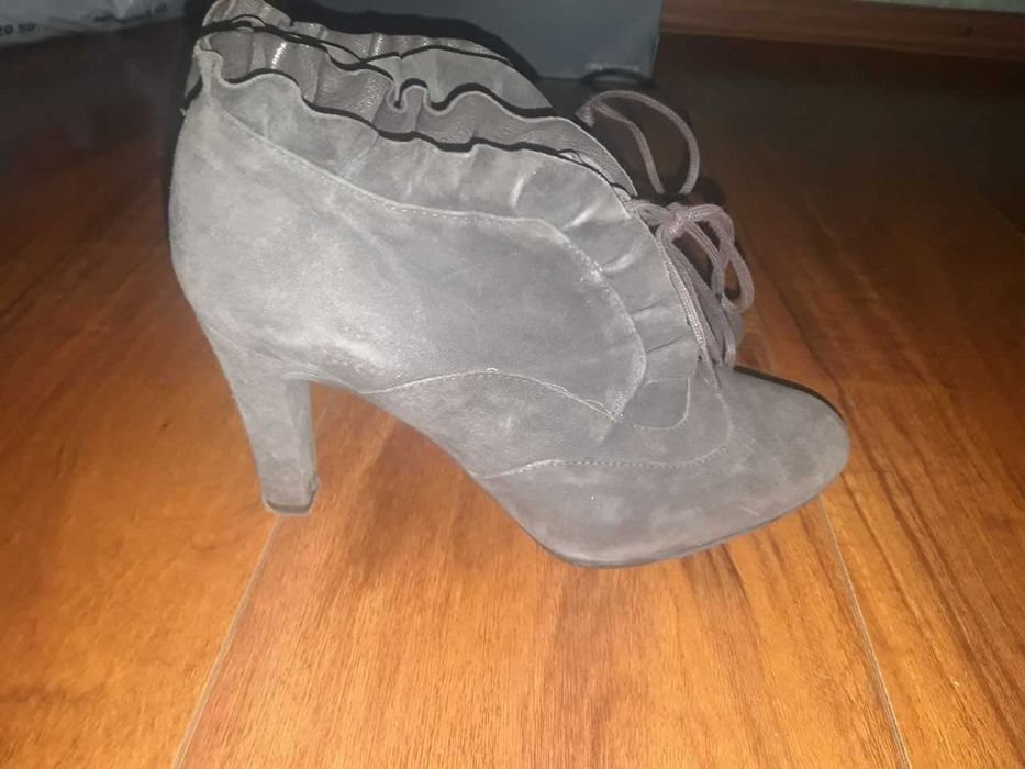 Женские Unisa Полуботинки Серые Замша 37