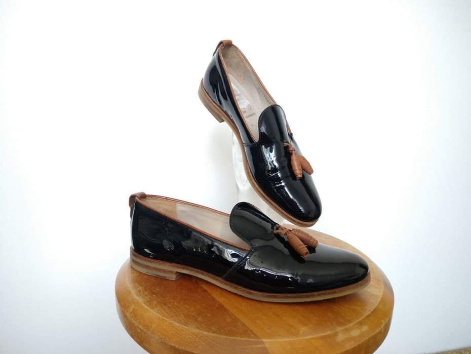 Женские AGL Лоферы Чёрные Кожа 37