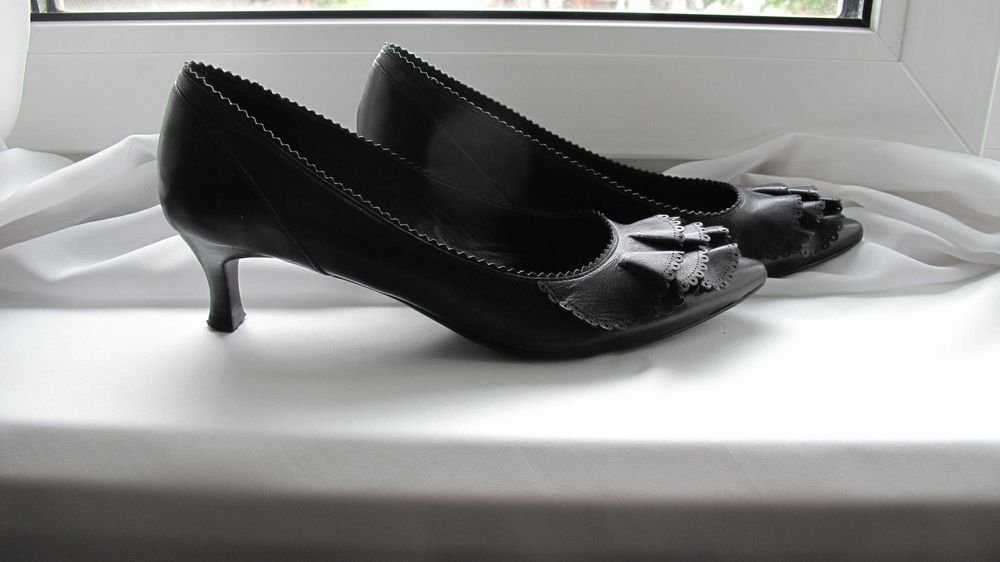 Damen High Heels Schwarz Leder 37