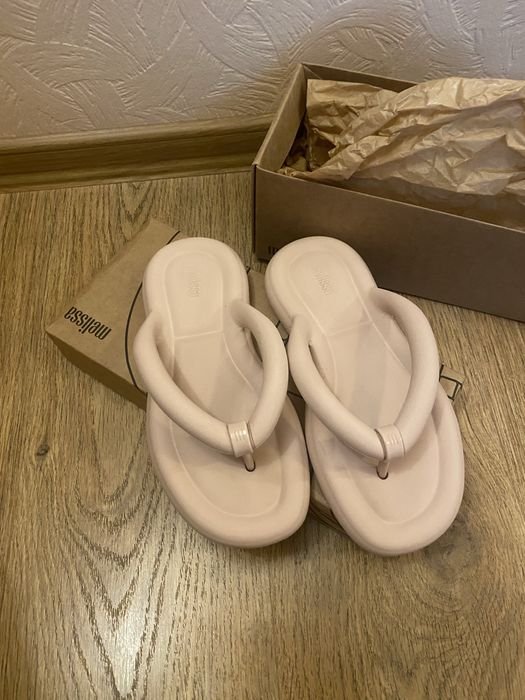 Женские Melissa Шлепанцы Бежевый Другой 37