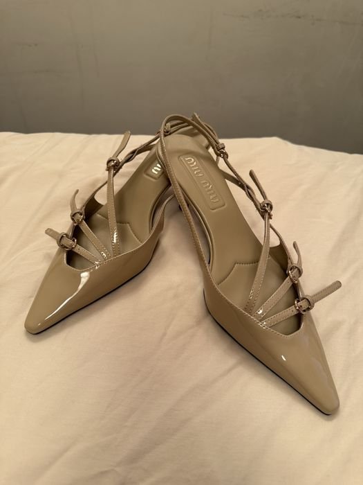 Miu Miu Туфли Бежевые 37