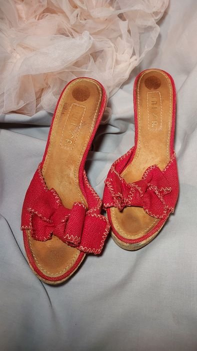 Женские Unisa Босоножки Красные 36