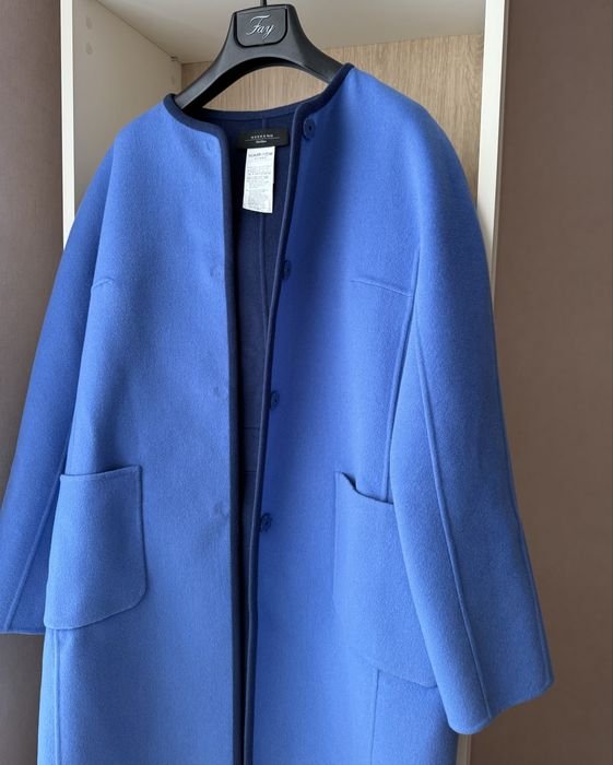Женское Weekend Max Mara Пальто Голубое Вовна 38