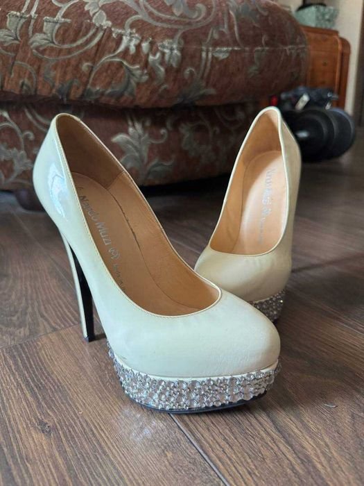 Женские Nando Muzi Туфли Бежевый Кожа 36