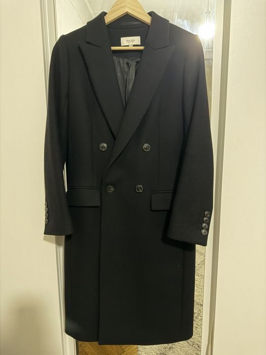 Женское Reiss Пальто Чёрное 36