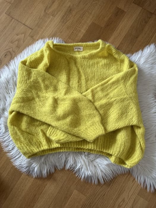 Женский American Vintage Свитер Жёлтый