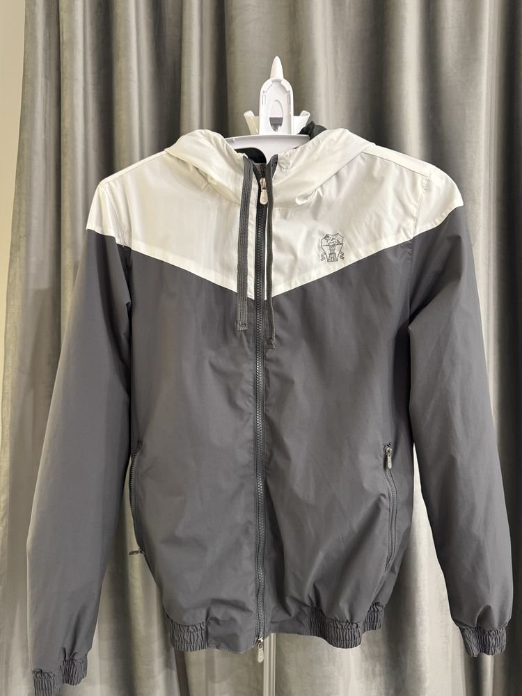 Спортивные костюмы