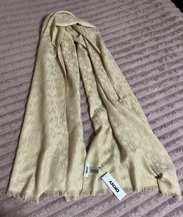 Écharpe DKNY 180cm x 70cm