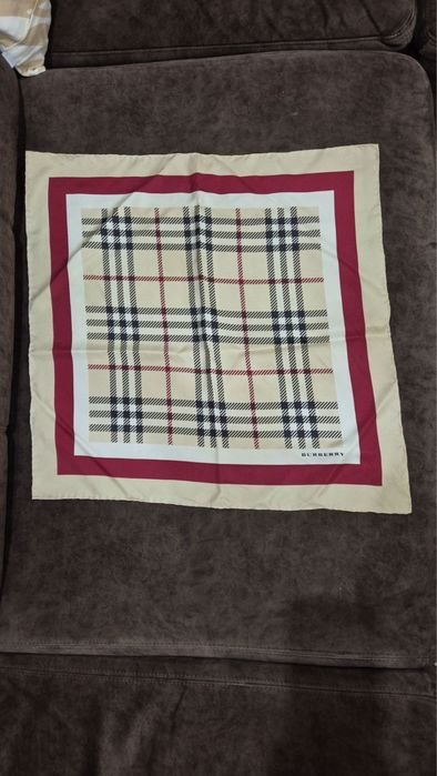 Unisexe Burberry Écharpe Classique Nova Check Soie