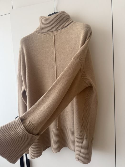 Женский Reiss Светр Бежевый 38