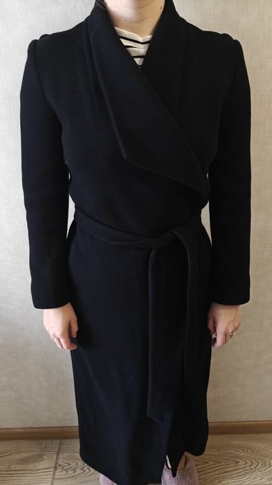 Женское Hallhuber Пальто Чёрное Вовна 38