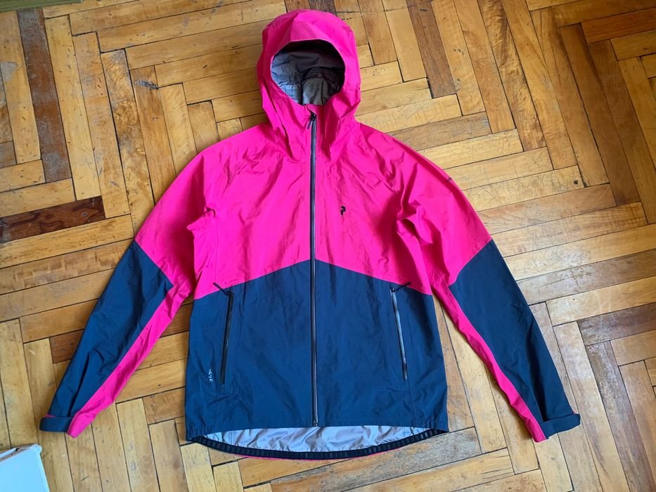Women Peak Performance Jacket Pink 40